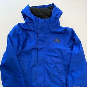 Boys North Face Winter Coat With Removeable Fleece  Liner - Size 5 boys.